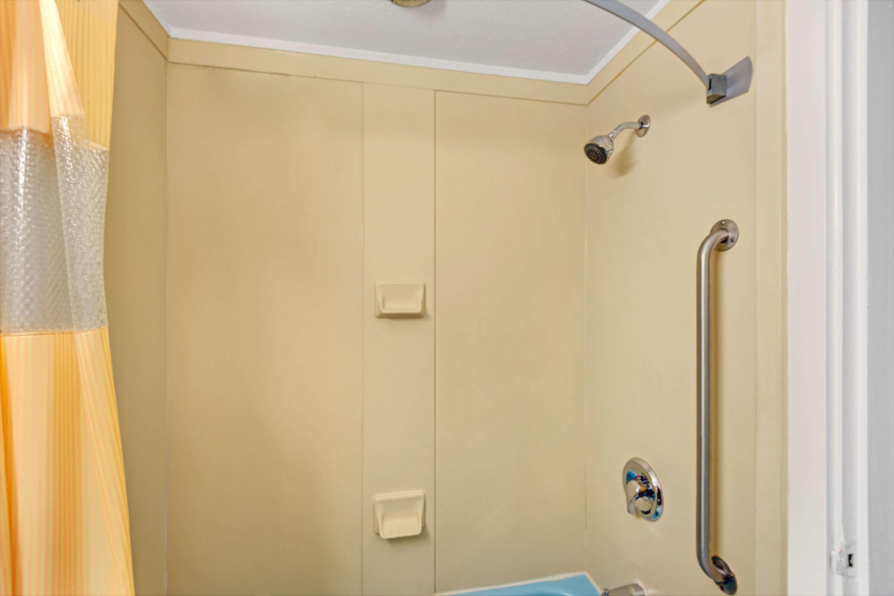 Days Inn By Wyndham Kittery Bagian luar foto